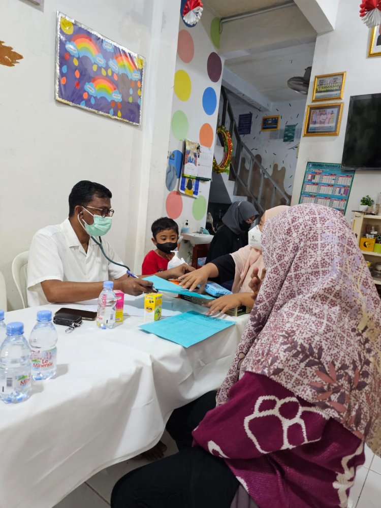 Sociocare Narayana Seva dan Medical Seva kepada 100 Orang Dewasa dan 101 Anak-anak