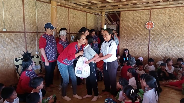 SSSGC Sai Anandam Denpasar Bali Mengunjungi Taman Belajar Anak-Anak Buruh Tani di Desa Asah Gobleg Buleleng