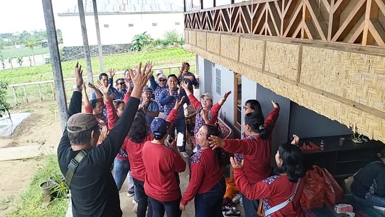 SSSGC Sai Anandam Denpasar Bali Mengunjungi Taman Belajar Anak-Anak Buruh Tani di Desa Asah Gobleg Buleleng