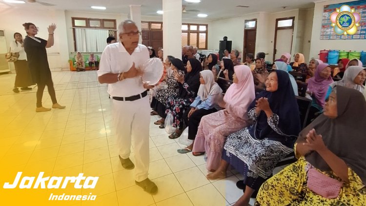 SSSGC Jakarta : Sociocare Narayana Seva Melayani 320 Masyarakat dan Memberi Makan 10 Sapi