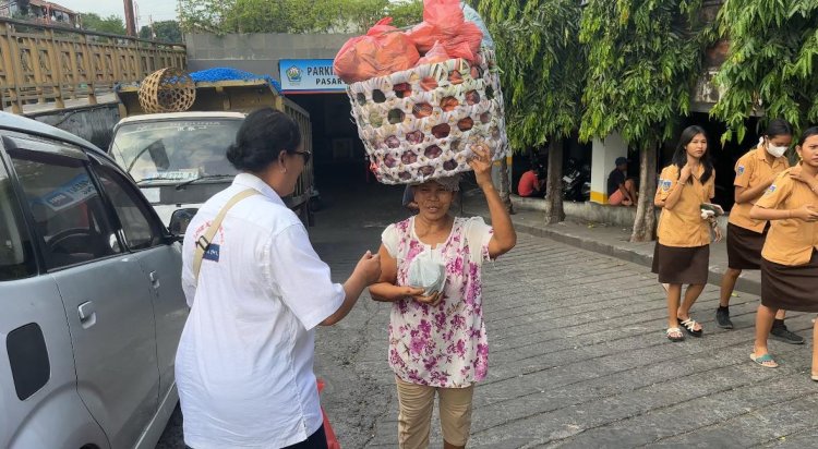 SSSGC Indonesia : Mahila Wing Indonesia Meluncurkan Program "Forever 19" dengan Kegiatan Bulan Oktober 2024, Melakukan Pembagian Total 407 Paket Makanan dalam Semangat "Love in Action"