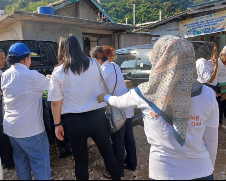 SSSGC Indonesia : Mahila Wing Indonesia Meluncurkan Program "Forever 19" dengan Kegiatan Bulan Oktober 2024, Melakukan Pembagian Total 407 Paket Makanan dalam Semangat "Love in Action"