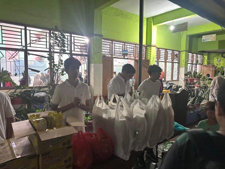 SSSGC Jakarta : Sri Sathya Sai Educare Mengadakan Kegiatan Seva di Jakarta dengan Membagikan 100 Paket Cinta