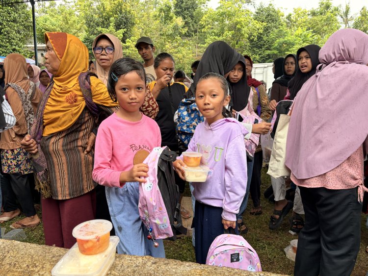 SSSGC Yogyakarta : Grama Seva dalam Rangka Peringatan 100 Tahun Kelahiran Bhagawan Sri Sathya Sai Baba Melayani 1.368 Masyarakat